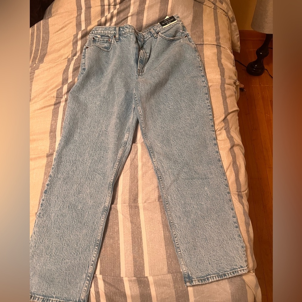 Brand new never worn Abercrombie jeans